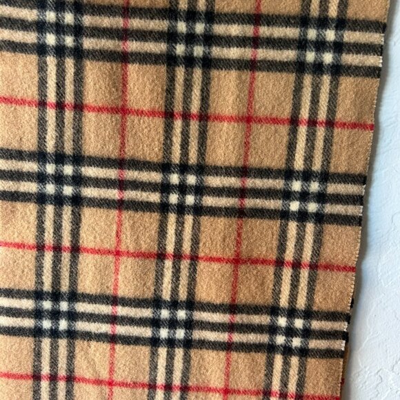 Vintage Burberry scarf 100% Lambswool Made in England Camel Color - Picture 7 of 10